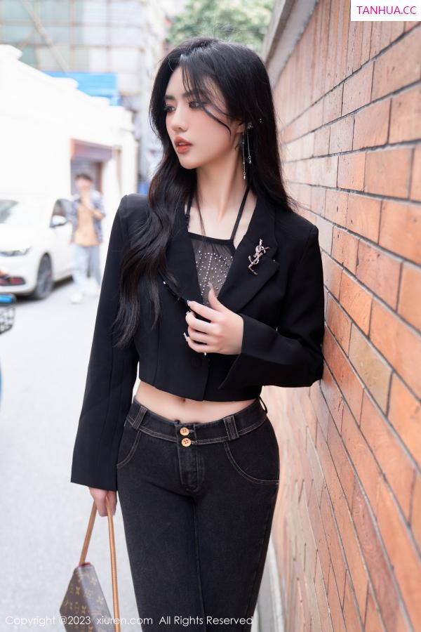 李浅浅  [XiuRen]高清写真图 2023.06.07 No.6874 浅浅Danny 美腿时尚第18张图片